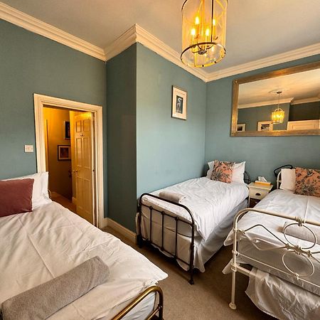 The Pickwick House 2 Bedroom Free Parking Bath Exterior photo
