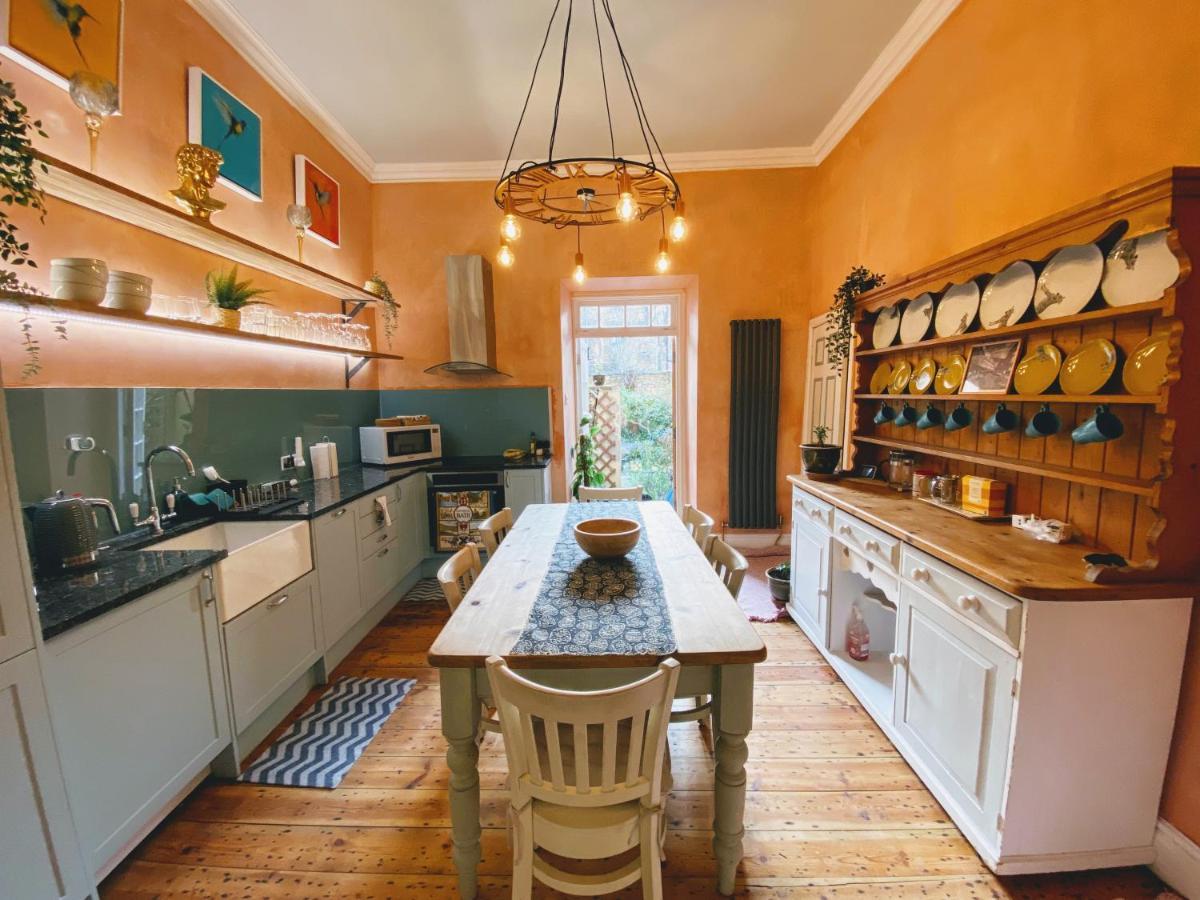 The Pickwick House 2 Bedroom Free Parking Bath Exterior photo